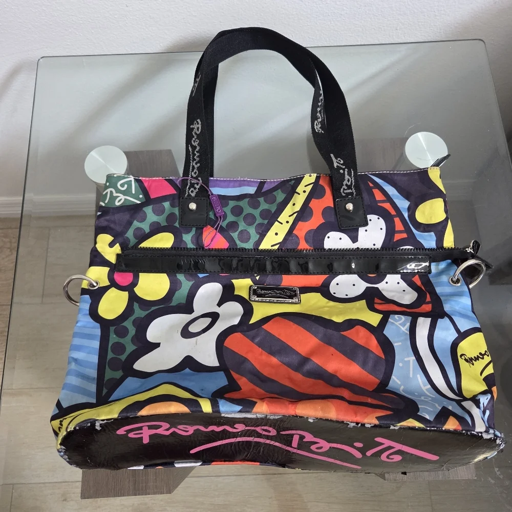 Romero Britto Medium Tote - Picture 2 of 11